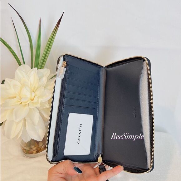 Coach Dempsey Large Phone Wallet With Garden Plaid Print And Coach Patch - Picture 4 of 5